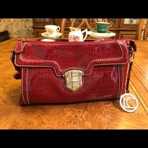 🚩SOLD🚩Liz Claiborne red croc purse, mint cond.